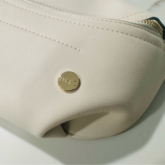 Modern+Chic Belt Bag Catherine Vegan Leather Crossbody Chain Adjustable Strap - Picture 4 of 17